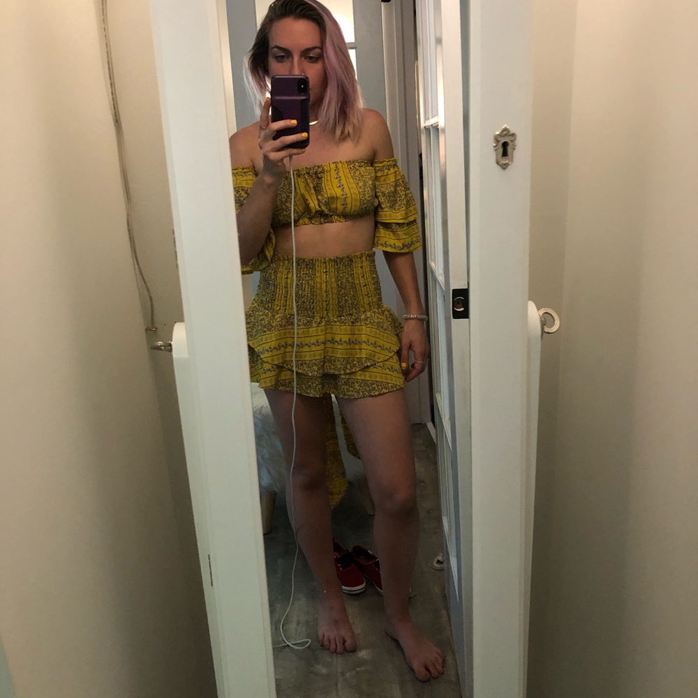 Tm Debbie Dabble Yellow Two Piece Set Size 2 - image 1